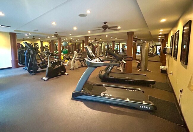 Building Photo - 1 Bed/1 Bath Condo in Gorgeous Resort Styl...