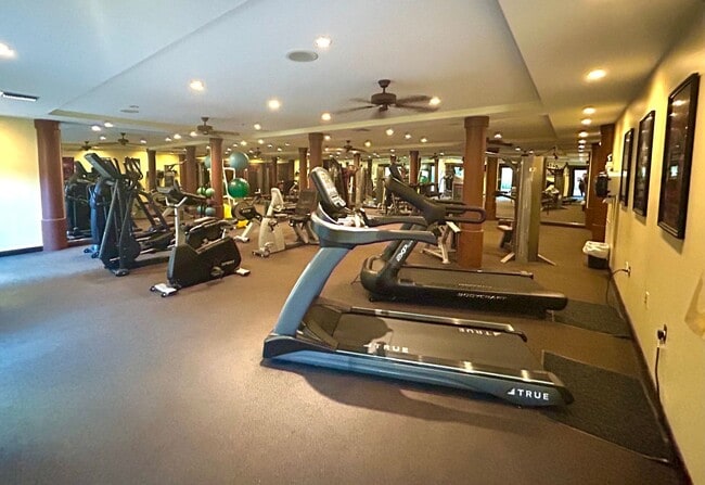 Building Photo - 1 Bed/1 Bath Condo in Gorgeous Resort Styl...