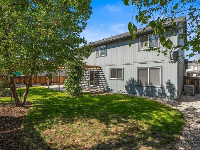 Building Photo - Newly Renovated 4 Bedroom Home with Gorgeo...