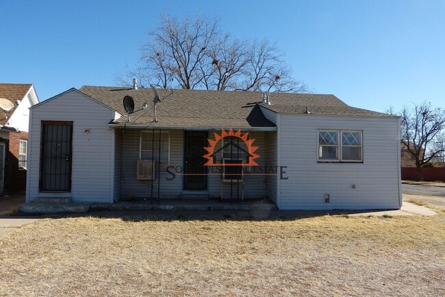Primary Photo - 901 Sheldon St