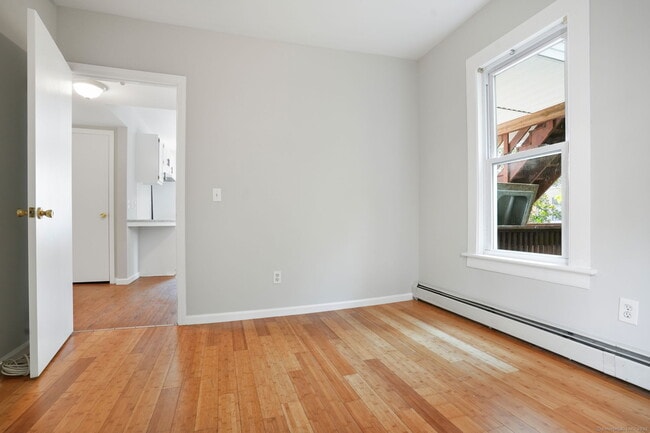 Building Photo - 102 Wooster St