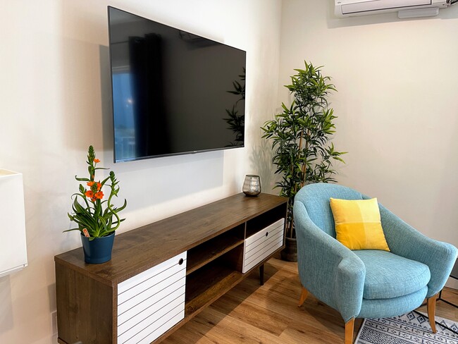 Brand New HD TV with Roku, Hulu and Amazon Prime Video - 1907 Malcolm Ave