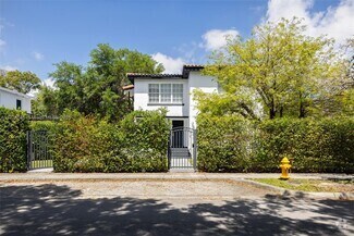 Building Photo - 951 SW 11th St