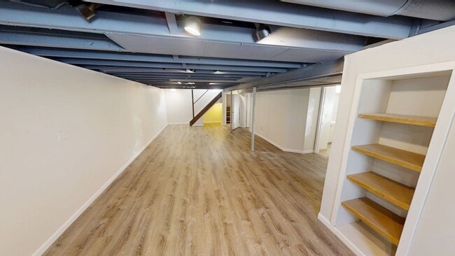 Building Photo - 308 Skydale Dr