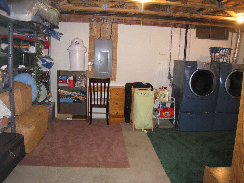 Building Photo - 5472 Baneberry Ave