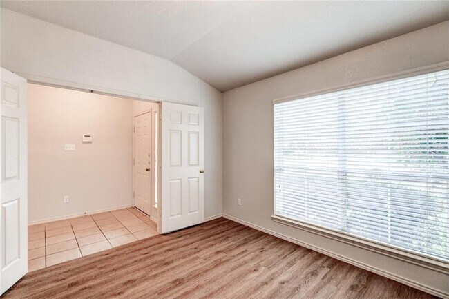 Building Photo - 405 Fort Thomas Pl