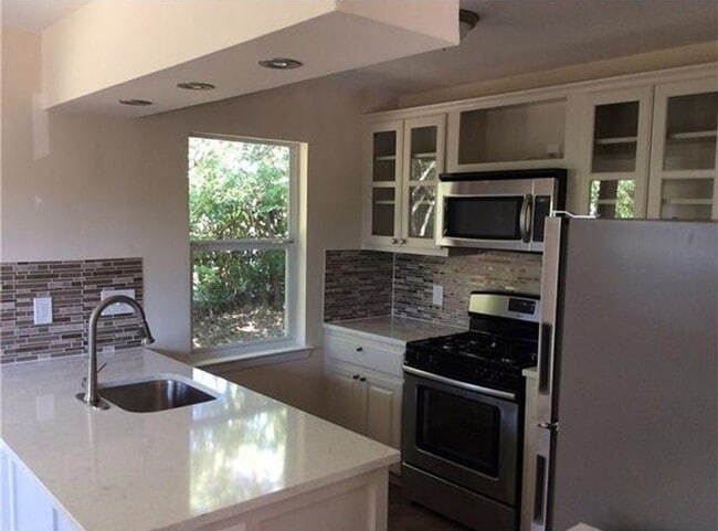 Building Photo - 2708 St Edwards Cir