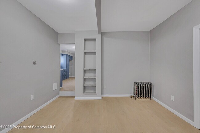 Building Photo - 958 Ridge Ave