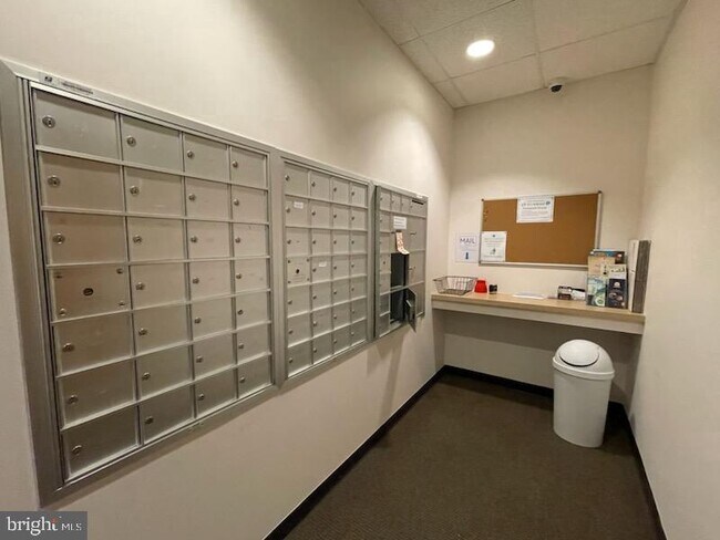 Building Photo - 511 N Broad St