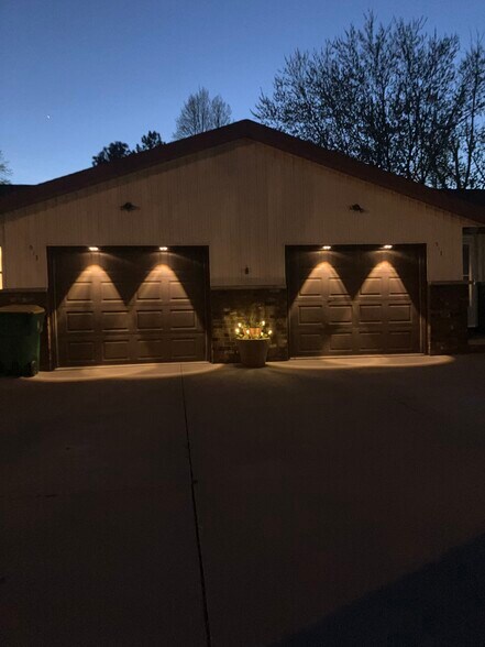 Primary Photo - 517 Kelly Jo Dr