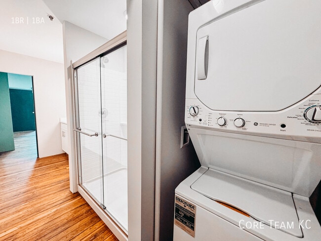 Building Photo - 802 Broadway Blvd