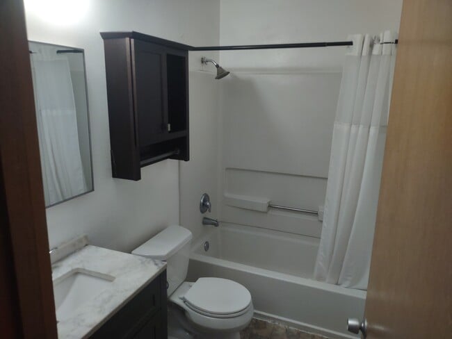 Building Photo - Mar Vista Apartments