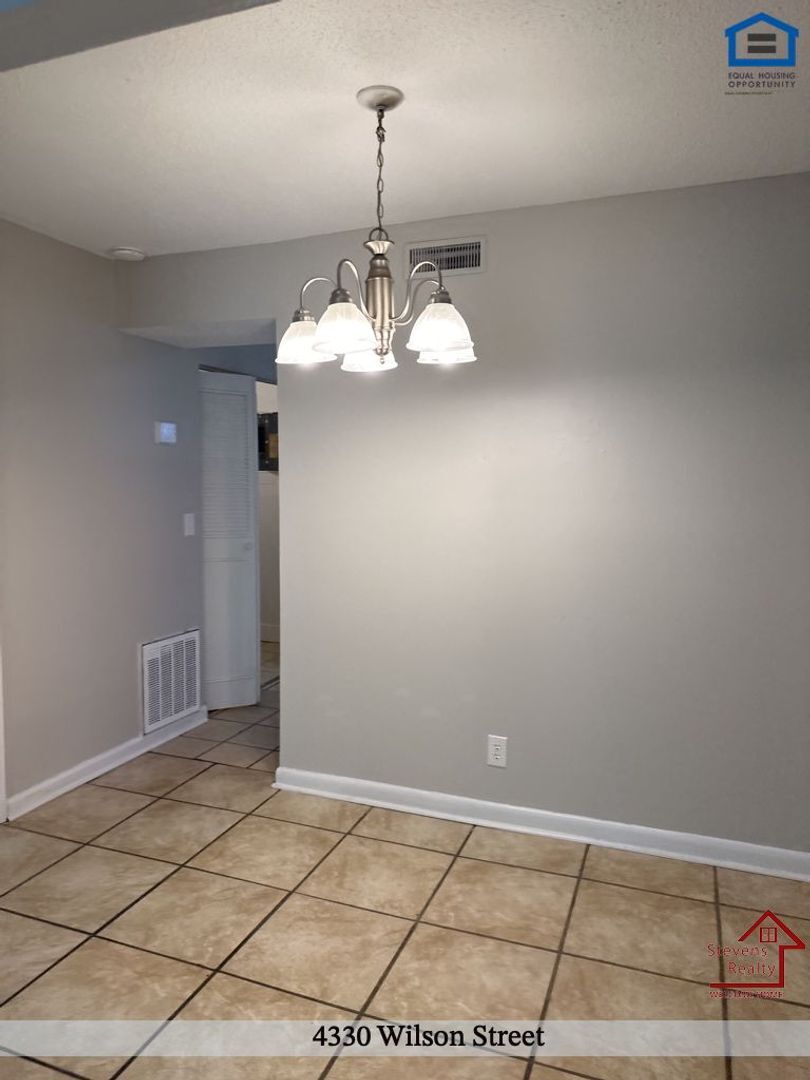 Building Photo - 4330 Wilson St