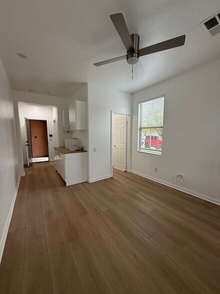 Building Photo - 1852 Crystal Bluff Ct