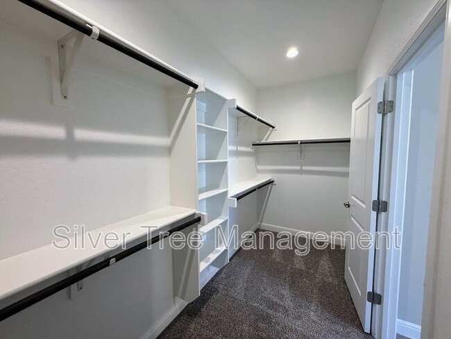 Building Photo - 10921 Rockchapel Dr