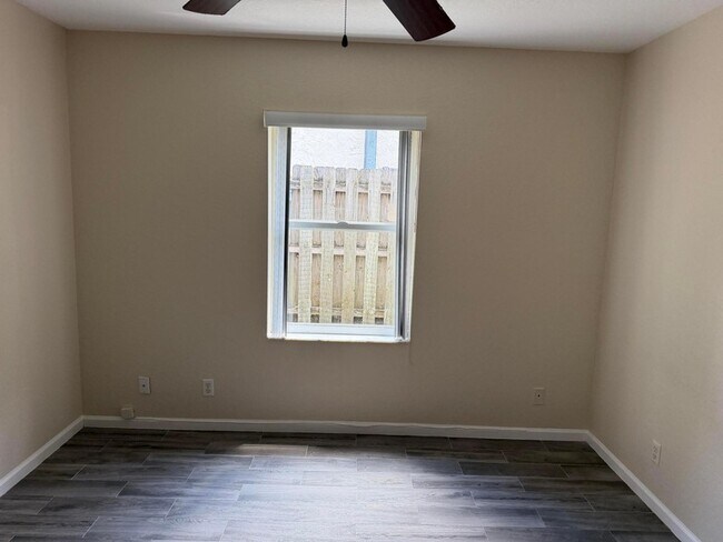 Building Photo - 14011 Veronica Ct