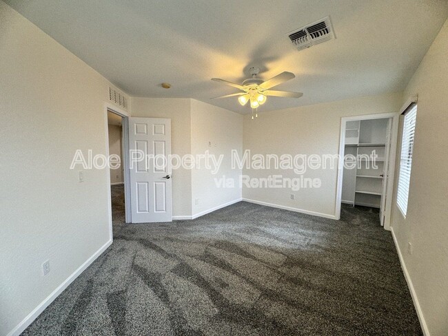Building Photo - 14141 N 136th Ln