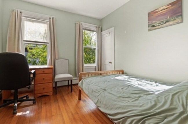 Building Photo - 44 Martin St