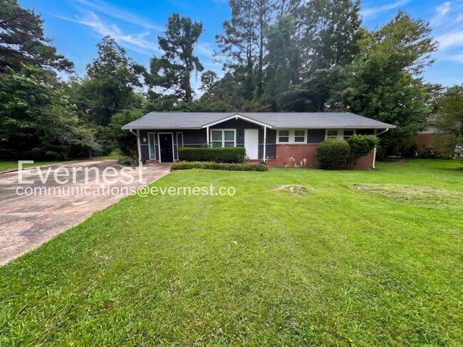 Building Photo - 4435 Lincolndale Dr
