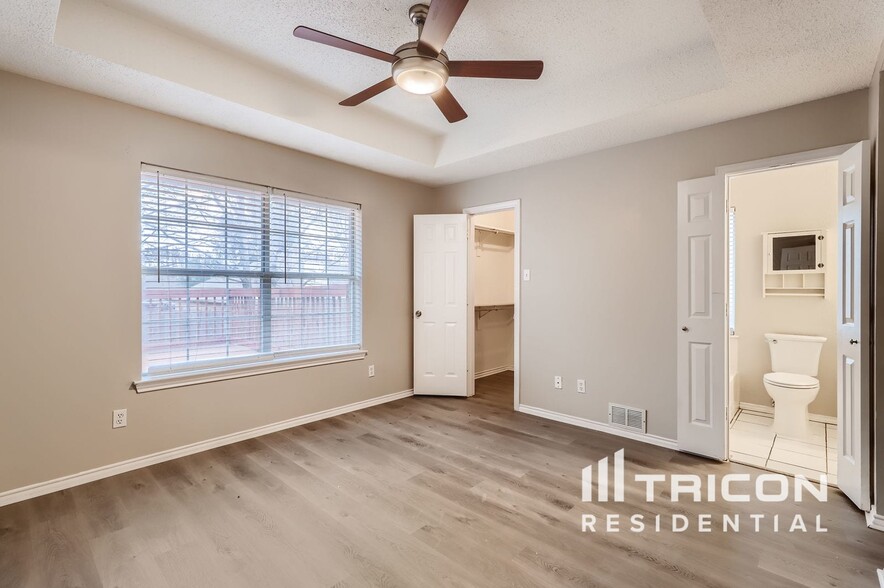 Building Photo - 1008 Brittany Dr