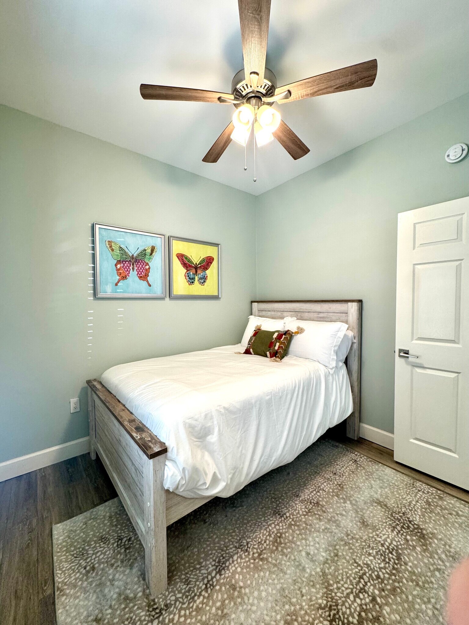 Full Bedroom 3 - 1700 Clinch Ave