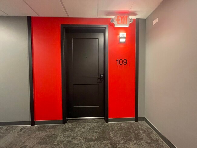 Building Photo - 25 Lowell St