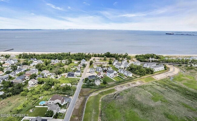 Building Photo - 36 Main St