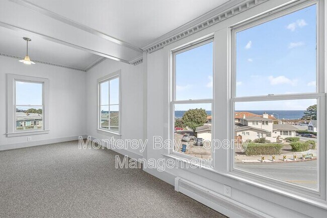 Building Photo - 225 Central Ave