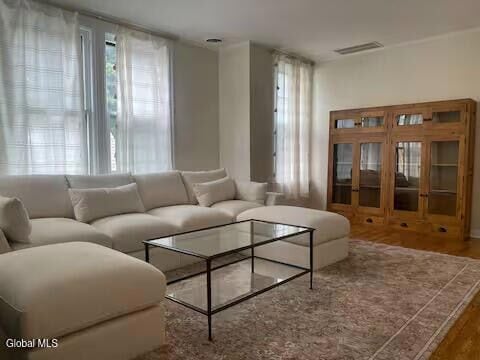 Building Photo - 77 White St