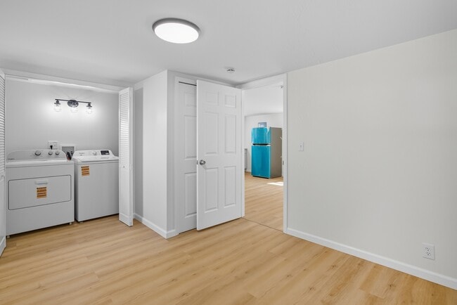 Building Photo - 9358 N Saginaw Rd