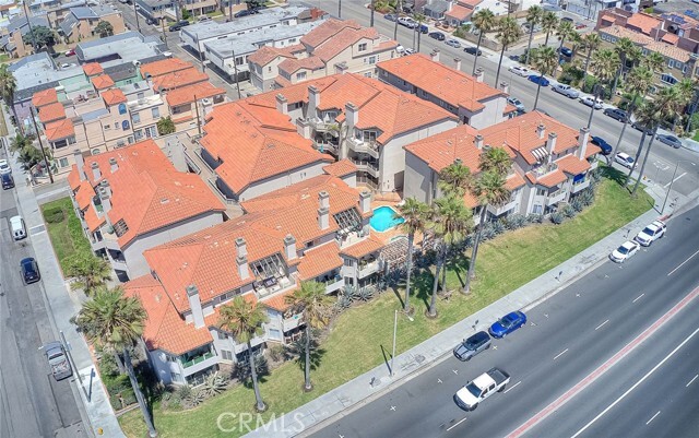 Building Photo - 1400 Pacific Coast Hwy