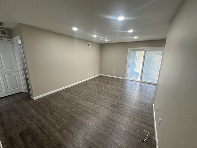 Building Photo - 30022 W 12 Mile Rd
