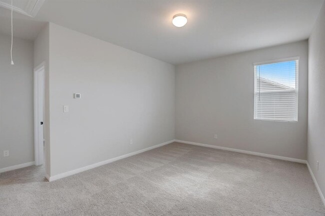 Building Photo - 125 Clemens Dr