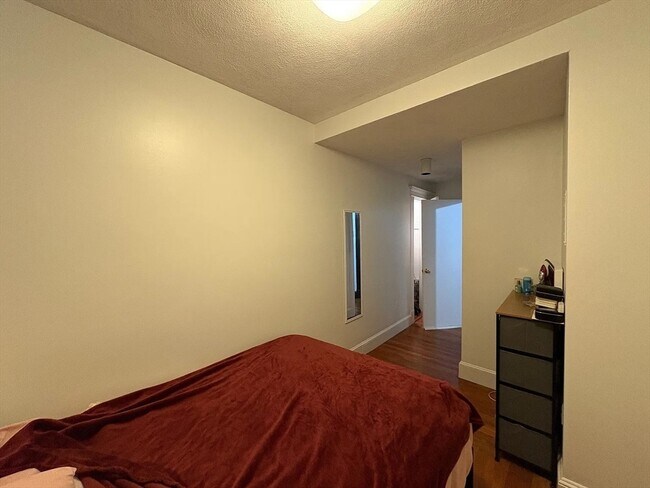 Building Photo - 111 Jersey St