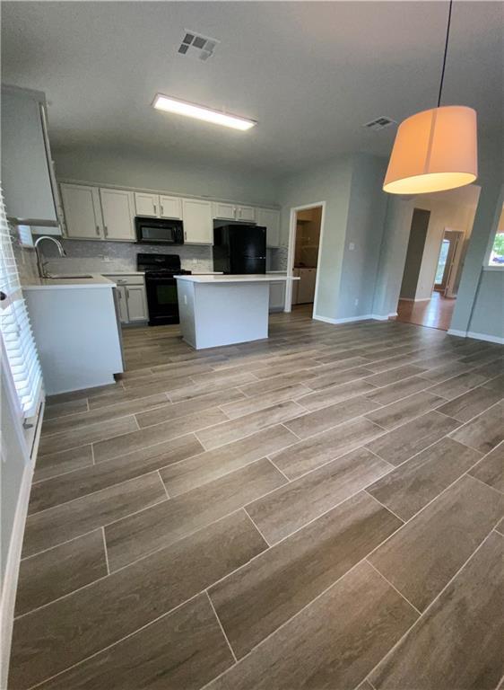 Building Photo - 3233 Winding River Trail