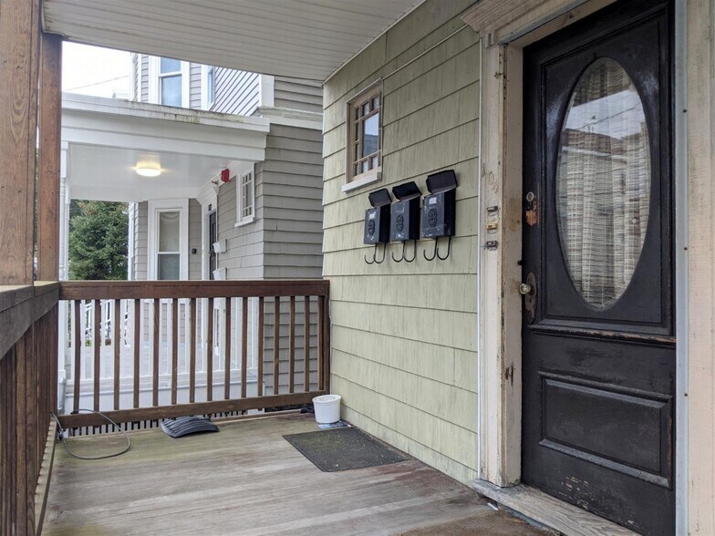 Building Photo - 104 Conwell Ave