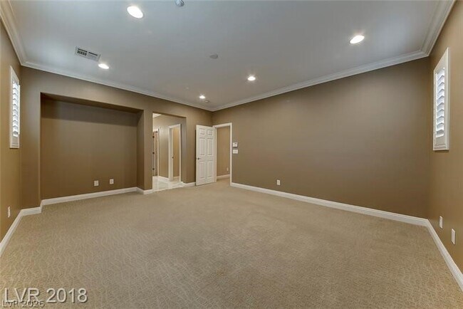 Building Photo - 3144 Whitfeild Ave