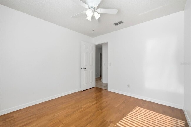 Building Photo - 13817 Valleybrooke Ln