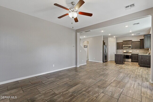 Building Photo - 229 Gonzalo Cir