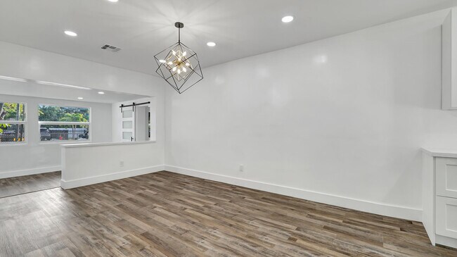 Building Photo - 11 NW 117th St