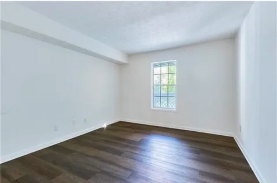 Building Photo - 1302 Natchez Trce