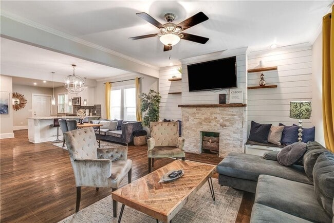 Primary Photo - 1158 Donnelly Ave SW