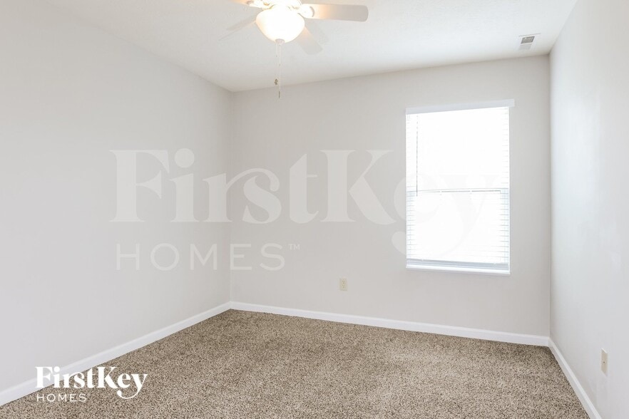 Building Photo - 2702 Kilmurray Dr