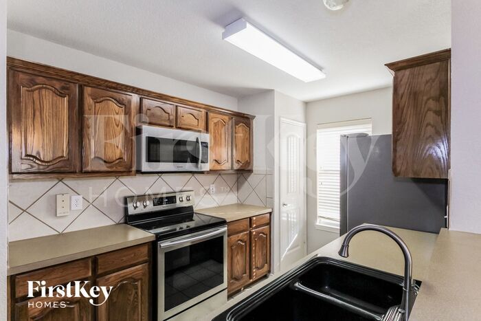 Building Photo - 503 Cypress Ct