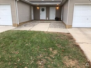 Building Photo - W. 4th Duplexes