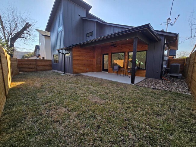Building Photo - 5305 Grover Ave