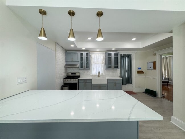 Building Photo - 41 W Buffalo St