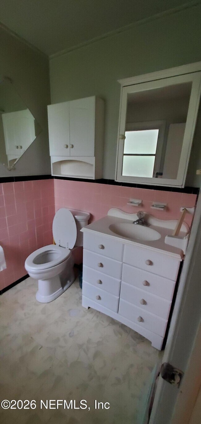 Building Photo - 101 Myers Ln