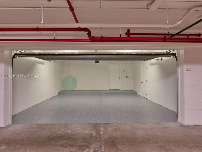 Building Photo - 2051 SE 3rd St