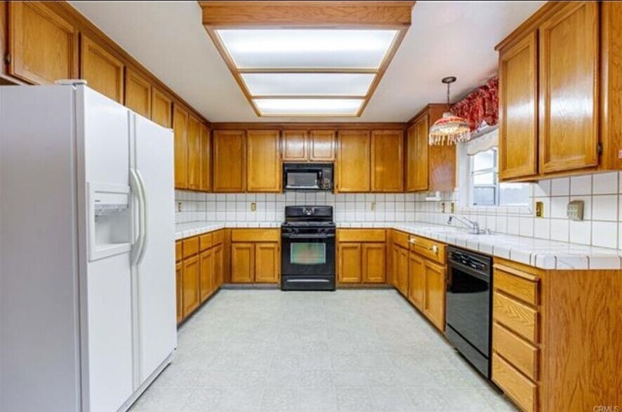 Building Photo - 209 Fairwood Dr